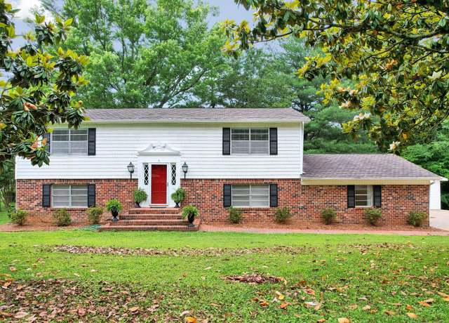 Property at 3743 Springdale Dr NE, Cleveland, TN 37312, 4 beds, 3 baths
