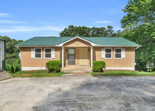 Property at 13 Travis Rd, Rossville, GA 30741, 5 beds, 3 baths