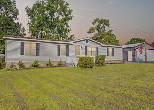 Property at 502 Thornberry Dr, Resaca, GA 30735, 3 beds, 2 baths