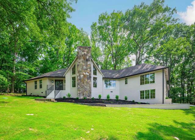 Property at 9126 Pleasant Ln, Ooltewah, TN 37363, 5 beds, 3 baths