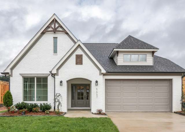 Property at 40 Storyvale Ln, Hixson, TN 37343, 3 beds, 2 baths