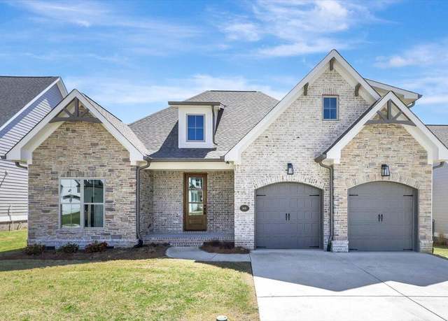 Property at 8818 Grey Reed Dr #26, Ooltewah, TN 37363, 4 beds, 3 baths