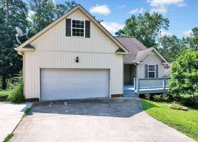 Property at 1818 Millard Rd, Soddy Daisy, TN 37379, 3 beds, 2 baths