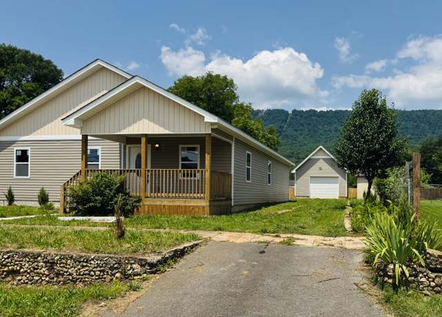 Property at 1065 N Main St, Whitwell, TN 37397, 3 beds, 2 baths