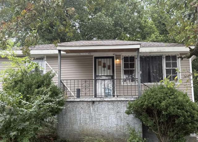 Property at 1130 N Chamberlain Ave, Chattanooga, TN 37406, 2 beds, 1 bath
