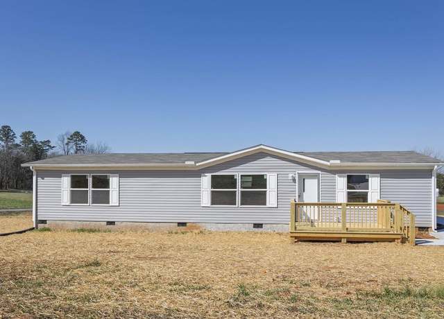 Property at 176 Meadow Lawn Dr, Englewood, TN 37329, 3 beds, 2 baths