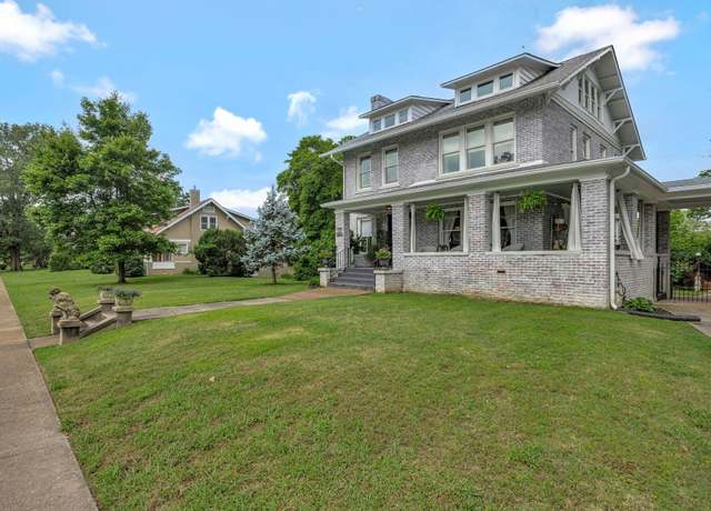 Property at 125 Eveningside Dr, Chattanooga, TN 37404, 3 beds, 2.5 baths