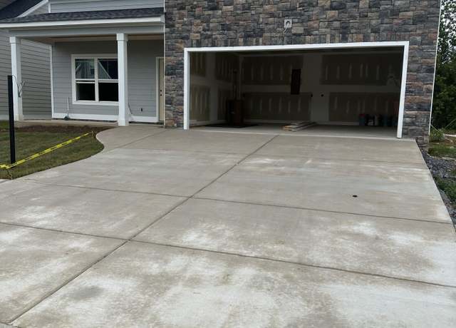 Property at 1049 Silverpine Dr, Chattanooga, TN 37421, 3 beds, 2.5 baths