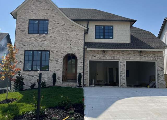 Property at 1373 London Woods Way #18, Apison, TN 37302, 5 beds, 3.5 baths