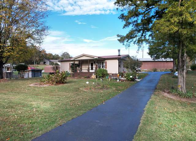 Property at 4915 Spring Place Rd SE, Cleveland, TN 37323, 2 beds, 3 baths