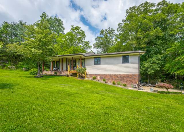 Property at 2207 Driftwood Rd, Soddy Daisy, TN 37379, 3 beds, 2 baths