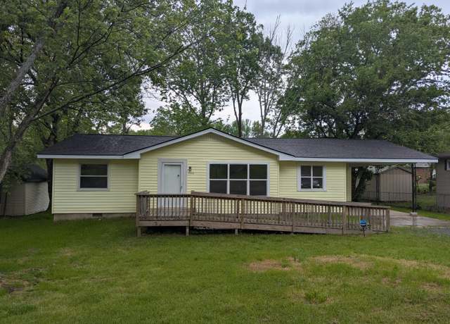 Property at 1306 Laredo Ave, Chattanooga, TN 37412, 3 beds, 1.5 baths