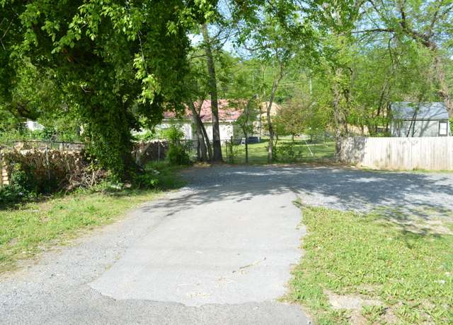 Property at 980 Wildwood Ave SE, Cleveland, TN 37311