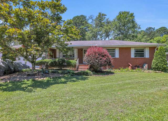 Property at 353 Prater Rd, Rossville, GA 30741, 3 beds, 2 baths