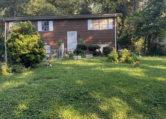 Property at 3024 Lightfoot Mill Rd, Chattanooga, TN 37406, 4 beds, 1.5 baths