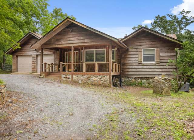 Property at 695 Soddy Bluff Vw, Soddy Daisy, TN 37379, 3 beds, 2 baths