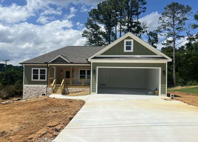 Property at 41 Battleview Dr, Ringgold, GA 30736, 3 beds, 2 baths