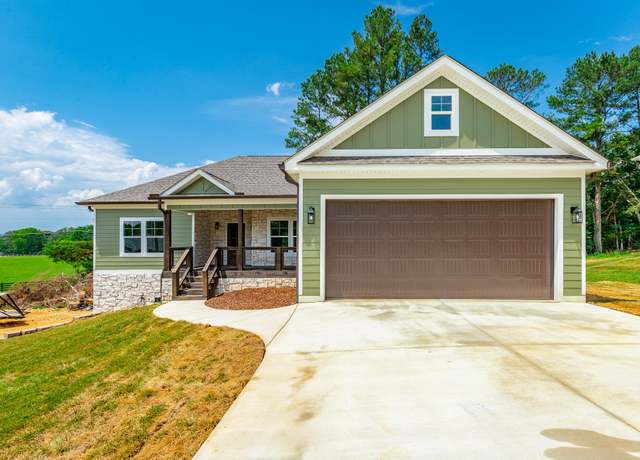 Property at 41 Battleview Dr, Ringgold, GA 30736, 3 beds, 2 baths