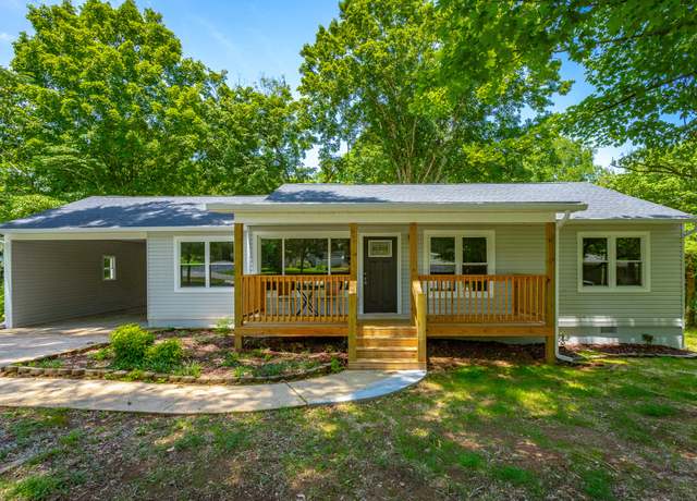 Property at 921 Charlotte Ave, Chattanooga, TN 37421, 3 beds, 3 baths