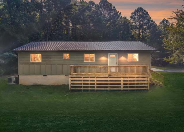 Property at 1121 Arnold Rd, Rock Spring, GA 30739, 3 beds, 2 baths