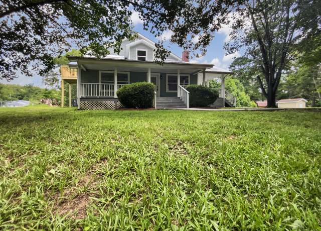 Property at 1116 Magnolia St, Lafayette, GA 30728, 4 beds, 2 baths