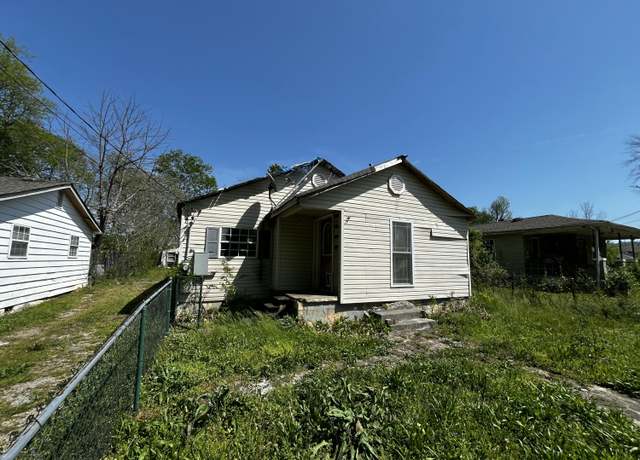 Property at 112 Rowe St, Rossville, GA 30741, 3 beds, 1 bath