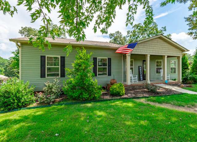 Property at 1010 Canterbury Rd, Chattanooga, TN 37421, 3 beds, 3 baths