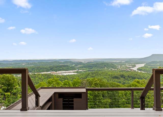 Property at 1206 Lower Brow Rd, Signal Mountain, TN 37377, 4 beds, 2.5 baths