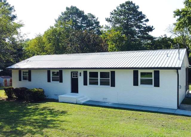 Property at 475 Hiawatha Cir, Chickamauga, GA 30707, 4 beds, 2.5 baths