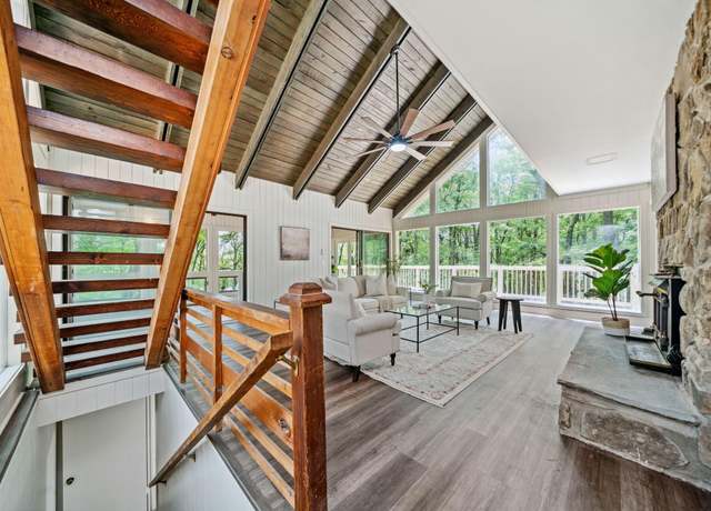 Property at 507 Big Stump Mountain Trl, Jasper, GA 30143, 3 beds, 3 baths