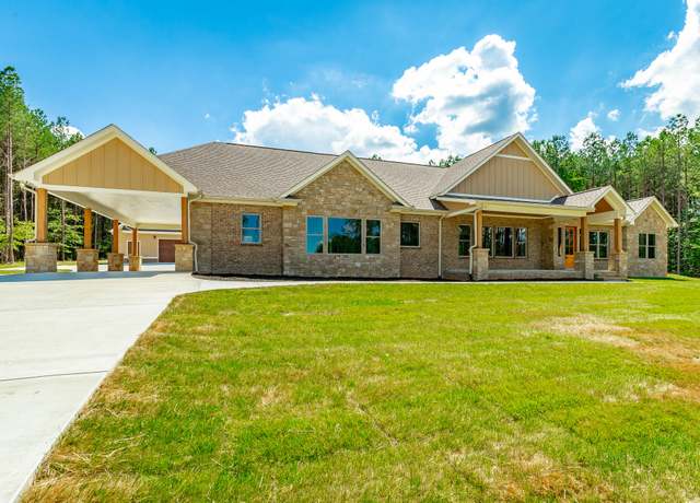 Property at 220 High Point Ln, Jasper, TN 37347, 3 beds, 2.5 baths