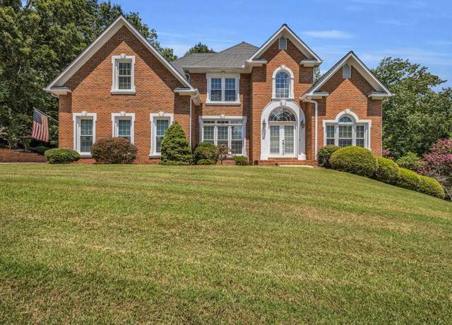 Property at 1658 Oakhurst Dr, Ooltewah, TN 37363, 4 beds, 3.5 baths