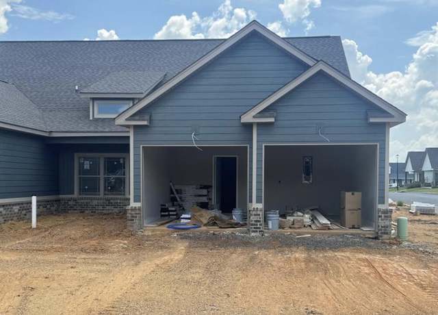 Property at 71 Maddox Ln, Chatsworth, GA 30705, 3 beds, 2.5 baths