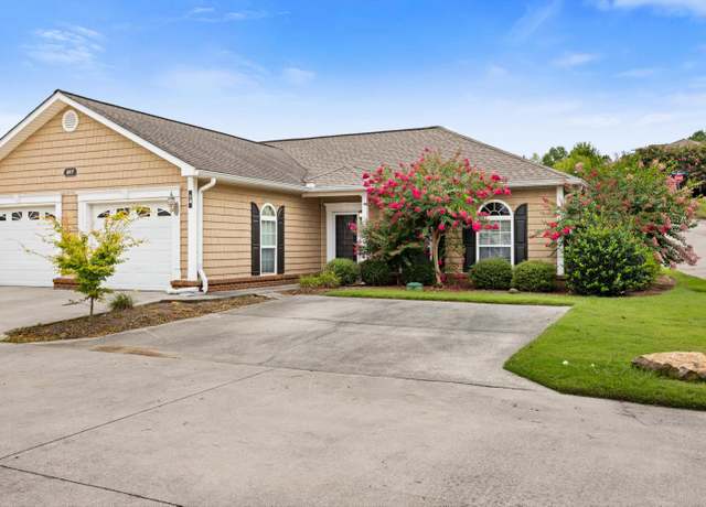 Property at 897 E Summit Dr, Dalton, GA 30721, 2 beds, 2 baths