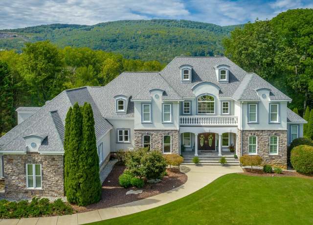 Property at 629 Magnolia Vale Dr, Chattanooga, TN 37419, 5 beds, 5.5 baths