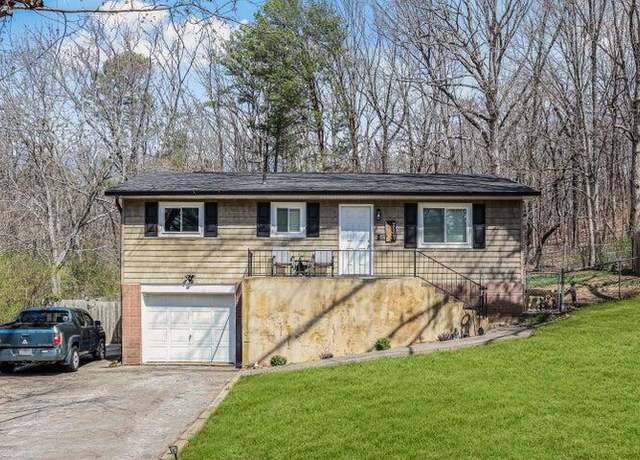Property at 470 Sevier St, Hixson, TN 37343, 3 beds, 1.5 baths