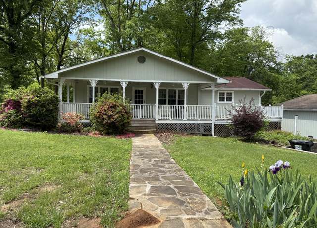 Property at 2313 N Shore Acres Rd, Soddy Daisy, TN 37379, 3 beds, 2 baths