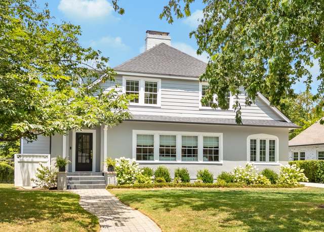 Property at 1813 Crestwood Dr, Chattanooga, TN 37415, 4 beds, 4 baths