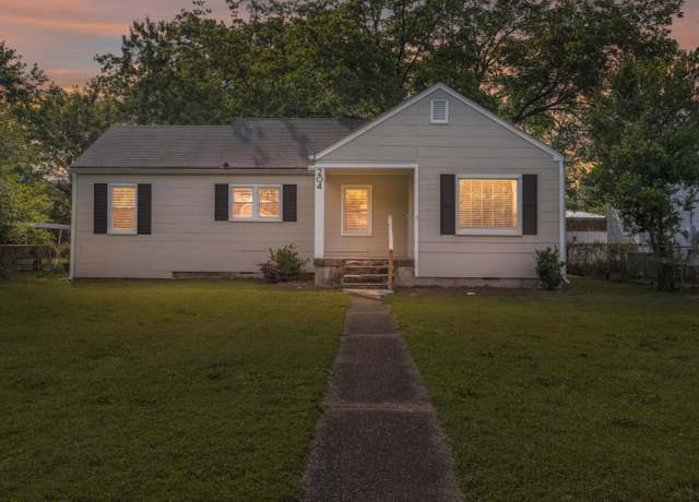Property at 204 Laws Ave, Chattanooga, TN 37411, 3 beds, 1 bath