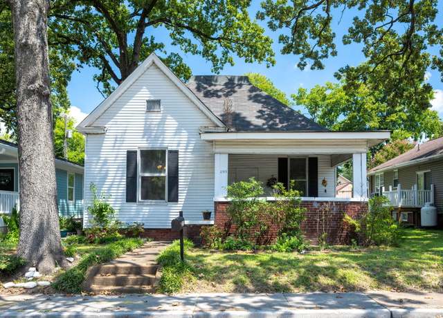 Property at 2313 Bailey Ave, Chattanooga, TN 37404, 3 beds, 2 baths