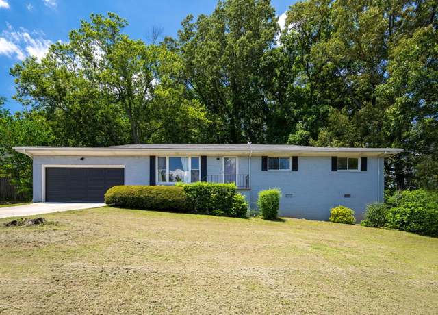 Property at 513 Las Lomas Dr, Chattanooga, TN 37421, 3 beds, 2 baths