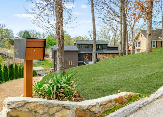 Property at 4910 Shoreline Dr, Chattanooga, TN 37416, 3 beds, 2.5 baths