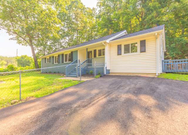 Property at 1806 Dallas Lake Rd, Soddy Daisy, TN 37379, 3 beds, 2 baths