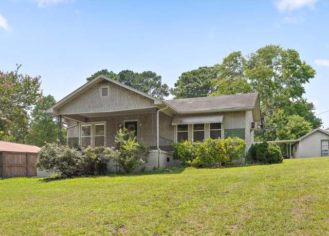 Property at 811 Park City Rd, Rossville, GA 30741, 2 beds, 1 bath