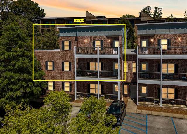 Property at 229 Delmont St #225 St, Chattanooga, TN 37405, 3 beds, 2.5 baths