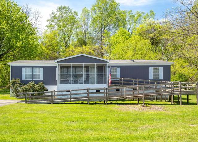 Property at 191 Depot St, Soddy Daisy, TN 37379, 4 beds, 2 baths