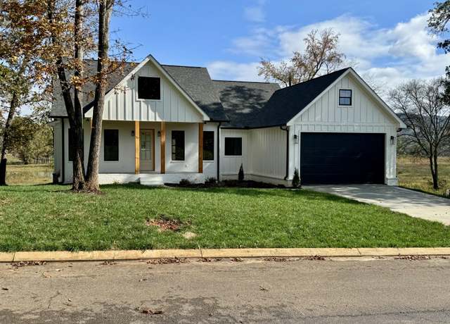 Property at 201 Clubhouse Dr, Jasper, TN 37347, 5 beds, 3 baths