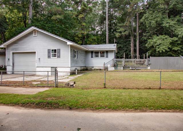 Property at 1818 Susan Dr Dr NW, Dalton, GA 30720, 3 beds, 2 baths