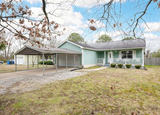 Property at 813 Givens Rd, Chattanooga, TN 37421, 3 beds, 2 baths