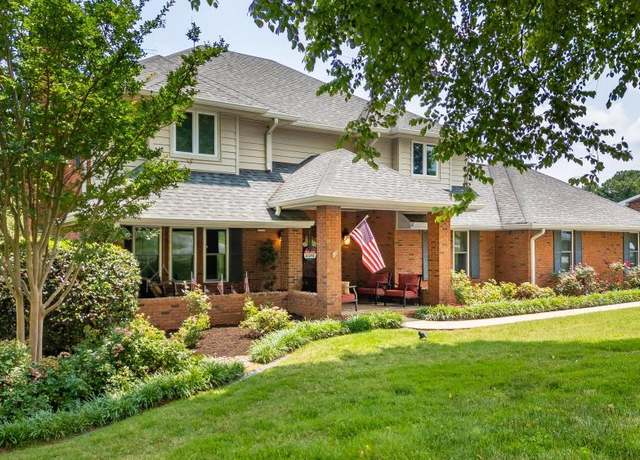 Property at 328 S Mission Ridge Dr, Rossville, GA 30741, 4 beds, 3 baths